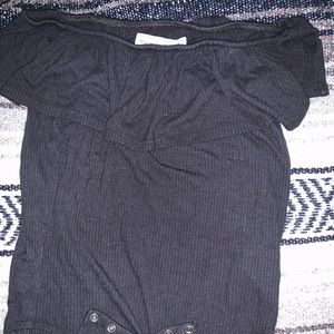 Black ribbed off the shoulder crop top